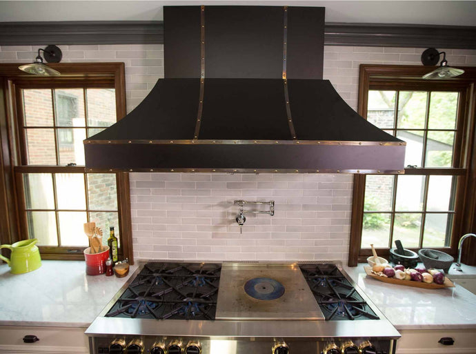 How to Choose the Perfect Range Hood for Your Kitchen