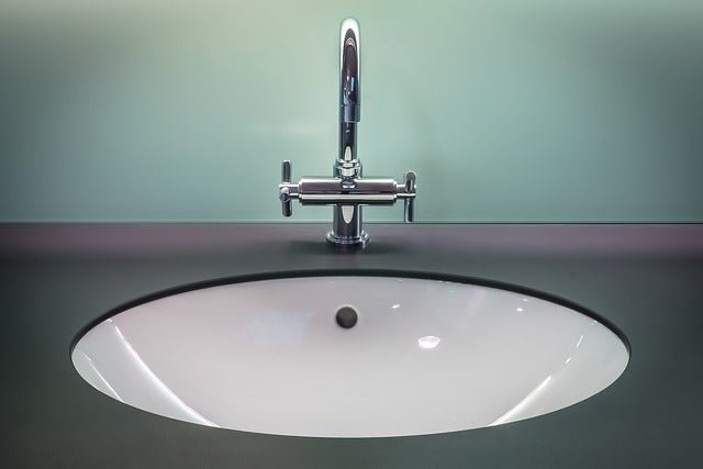 How to Choose and Install a New Kitchen Sink and Faucet - BonPrix Électroménagers