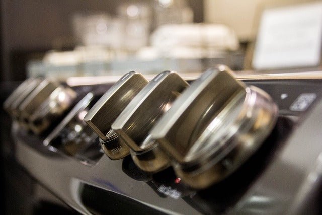 How to Choose Between a Range or a Cooktop and Wall Oven - BonPrix Électroménagers