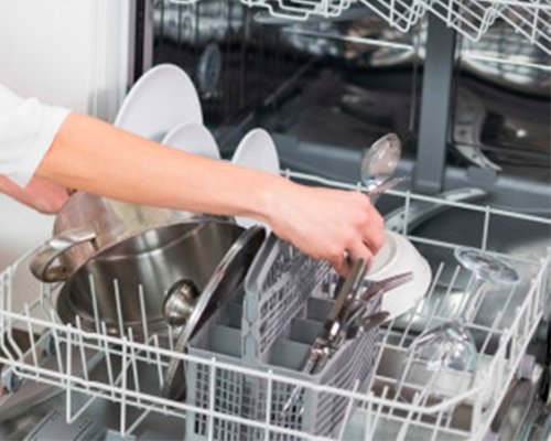 How to fill your dishwasher correctly?