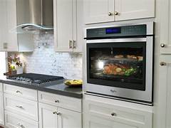 Choosing Between a Wall Oven and a Range