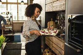 Tips for Hosting a Kitchen Appliance Demo Party - BonPrix Électroménagers