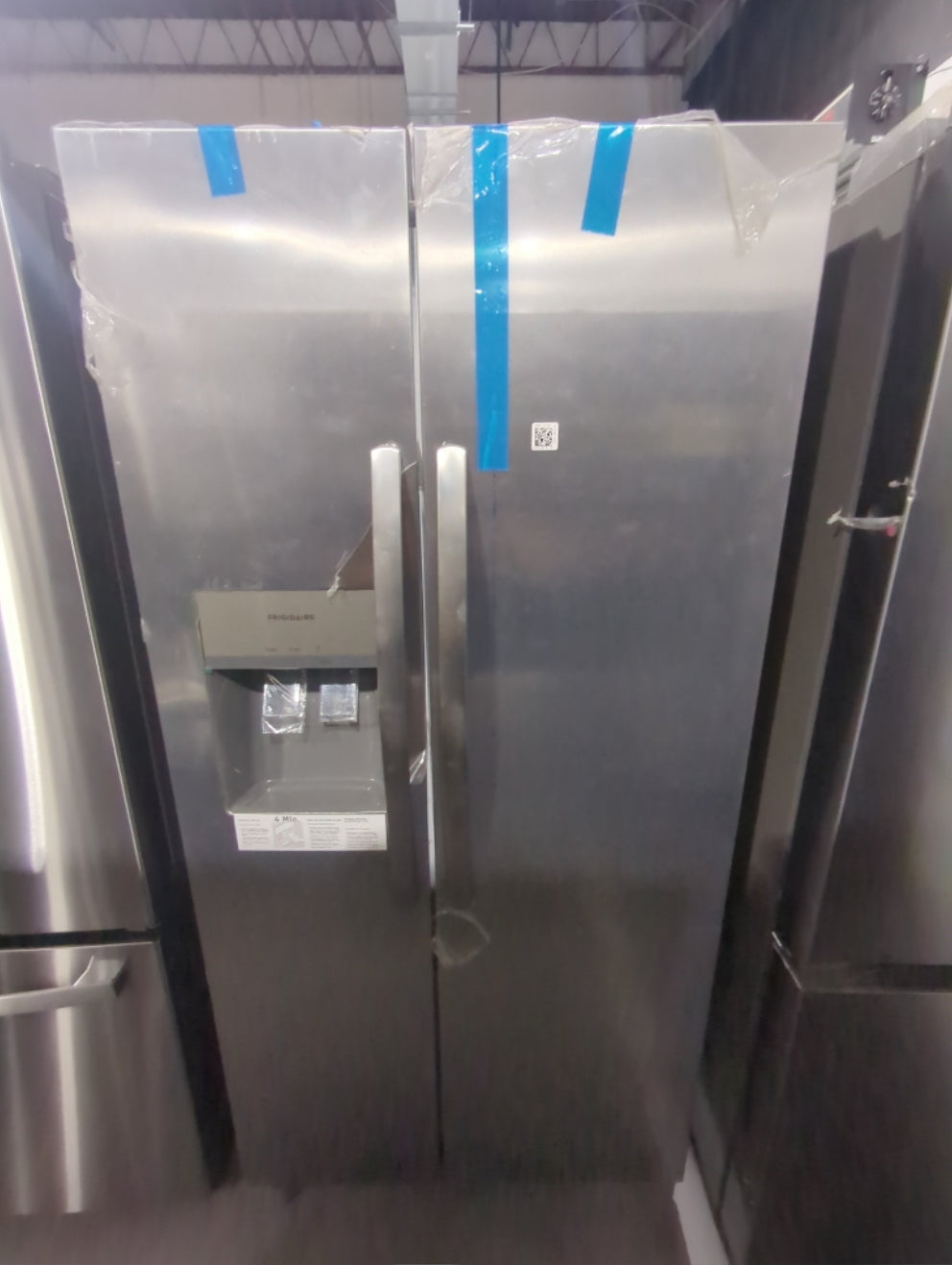 FRSS2323AS - REFRIGERATORS - Frigidaire - Side by Side - Stainless Steel - Open Box