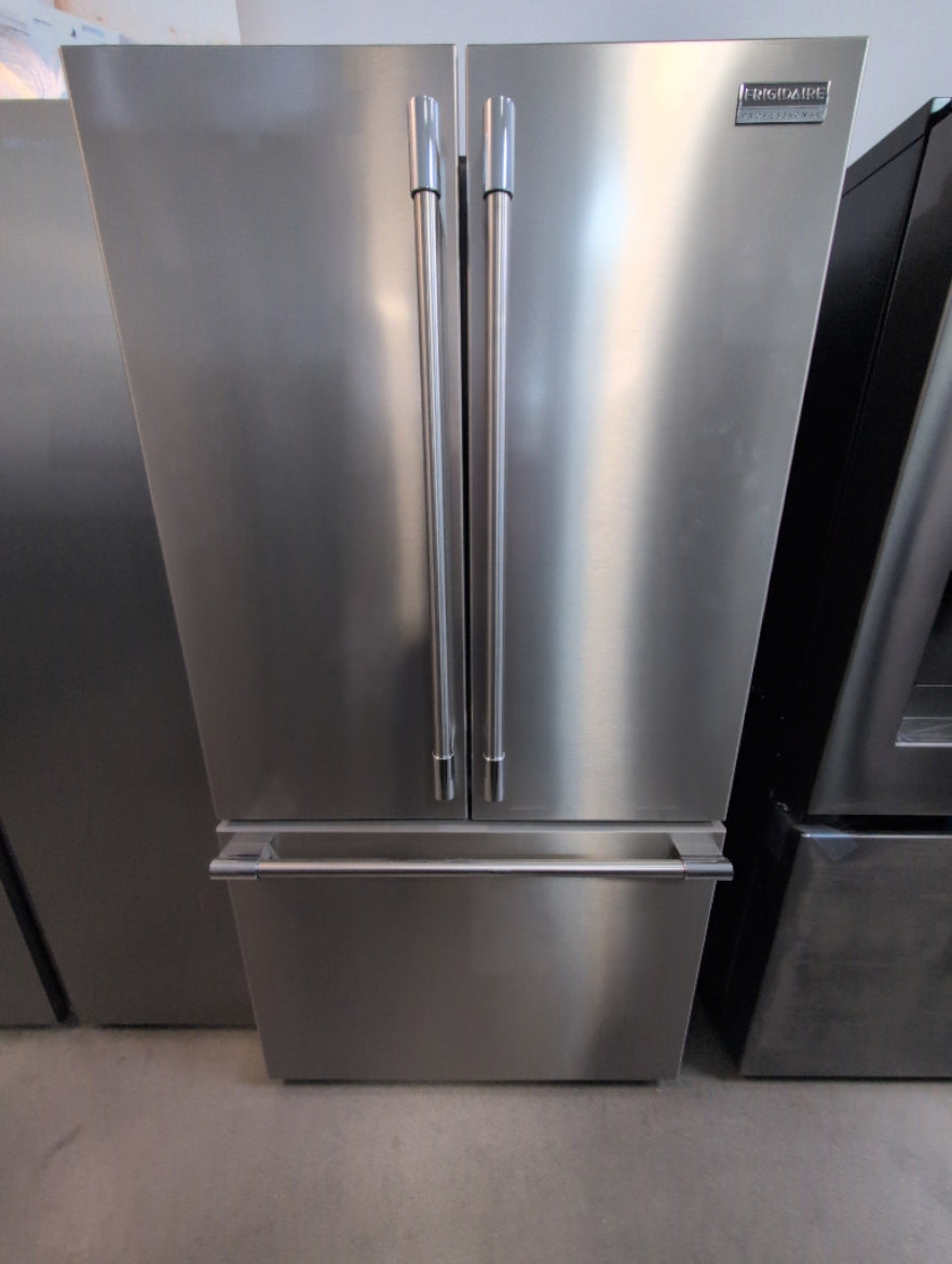 PRFG2383AF - RÉFRIGÉRATEURS - Frigidaire Professional - Trois portes avec porte à deux battants - Acier inoxydable - Boîte Ouverte