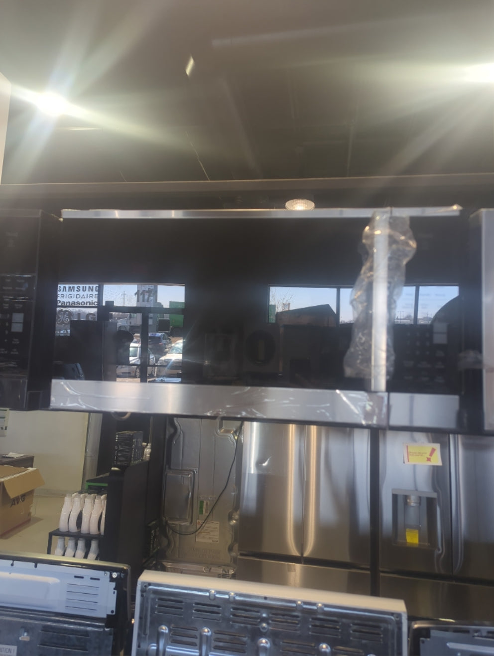 MVEM1825X - MICROWAVES OVENS - LG - Over-The-Range - Stainless Steel - Open Box - BonPrix Électroménagers