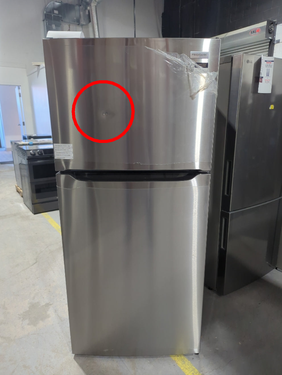 FRTE1835AS - REFRIGERATORS - Frigidaire - Top Freezer - Stainless Steel - Open Box - BonPrix Électroménagers