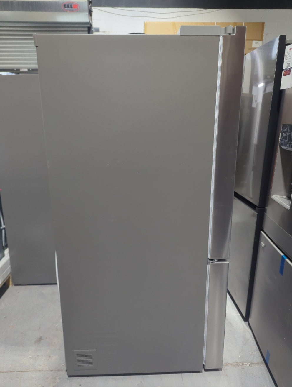 LRFLS3206S - REFRIGERATORS - LG - French 3-Door - Stainless Steel - Open Box - BonPrix Électroménagers