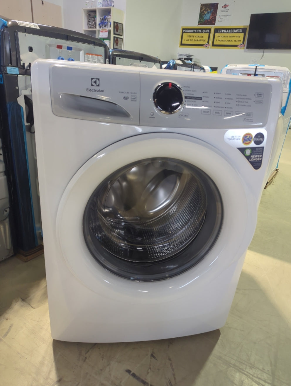 ELFW7337AW - WASHERS - Electrolux - Front Loading - White - Open Box - BonPrix Électroménagers