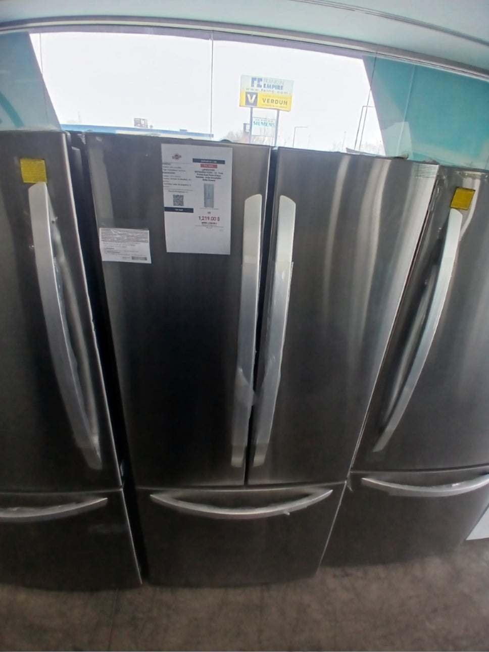 LRFNS2200S - REFRIGERATORS - LG - French 3-Door - Stainless Steel - Open Box - BonPrix Électroménagers