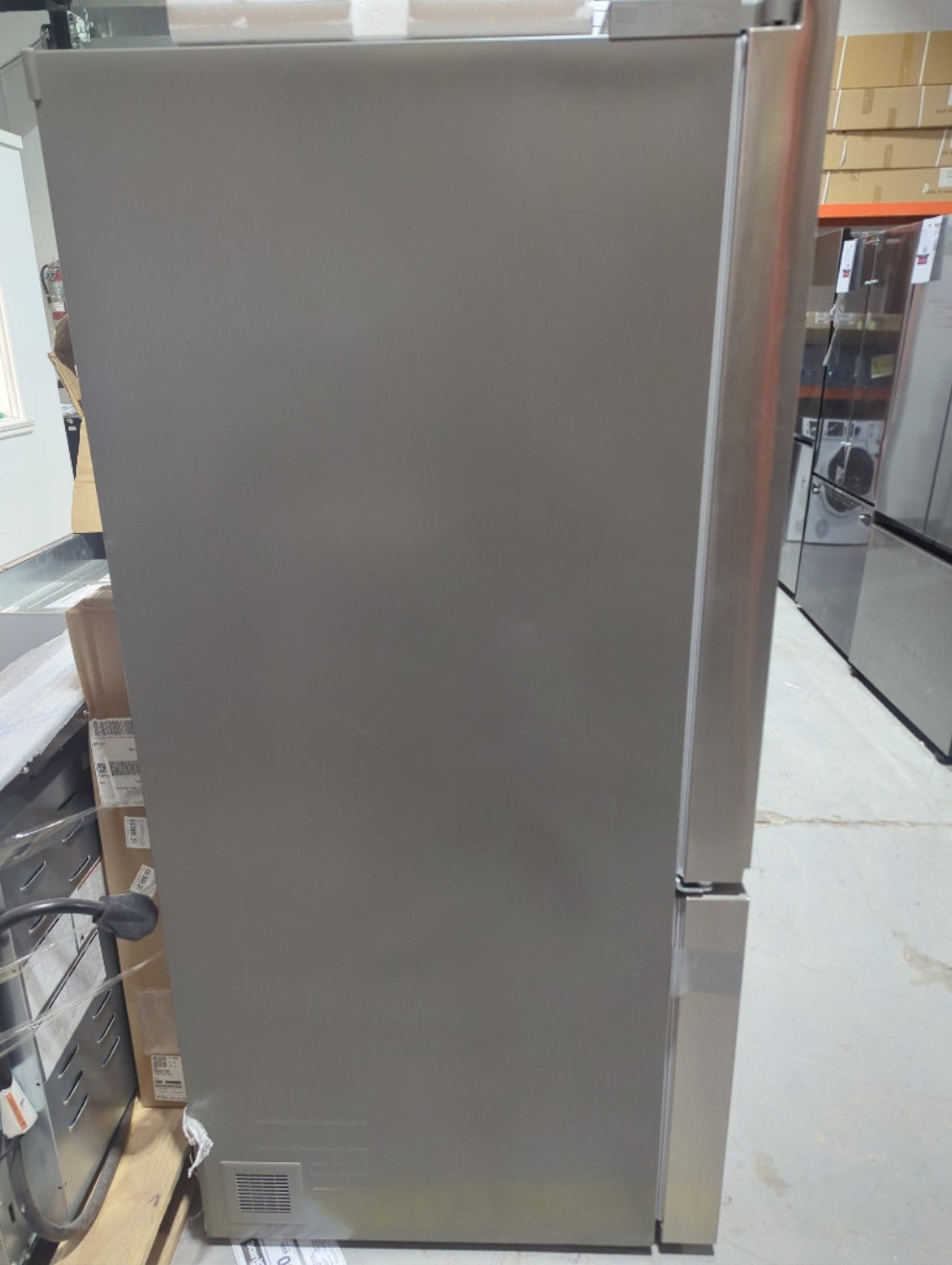 LF25S6330S - REFRIGERATORS - LG - French 3-Door - Stainless Steel - Open Box