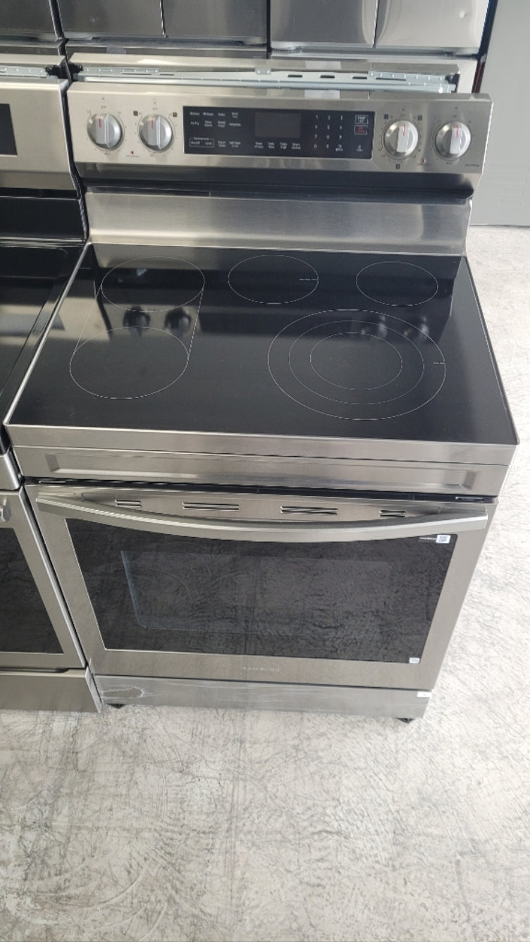 NE63A6711SS - RANGES - Samsung - Electric - Stainless Steel - Open Box - BonPrix Électroménagers