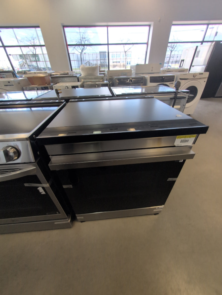 NSI6DG9300SR - RANGES - Samsung - Electric - Stainless Steel - Open Box - BonPrix Électroménagers