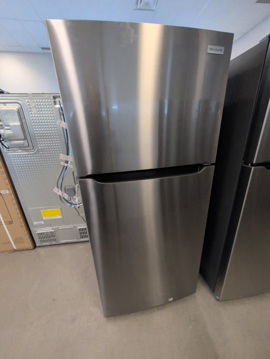 FRTE1835AS - REFRIGERATORS - Frigidaire - Top Freezer - Stainless Steel - Open Box - BonPrix Électroménagers