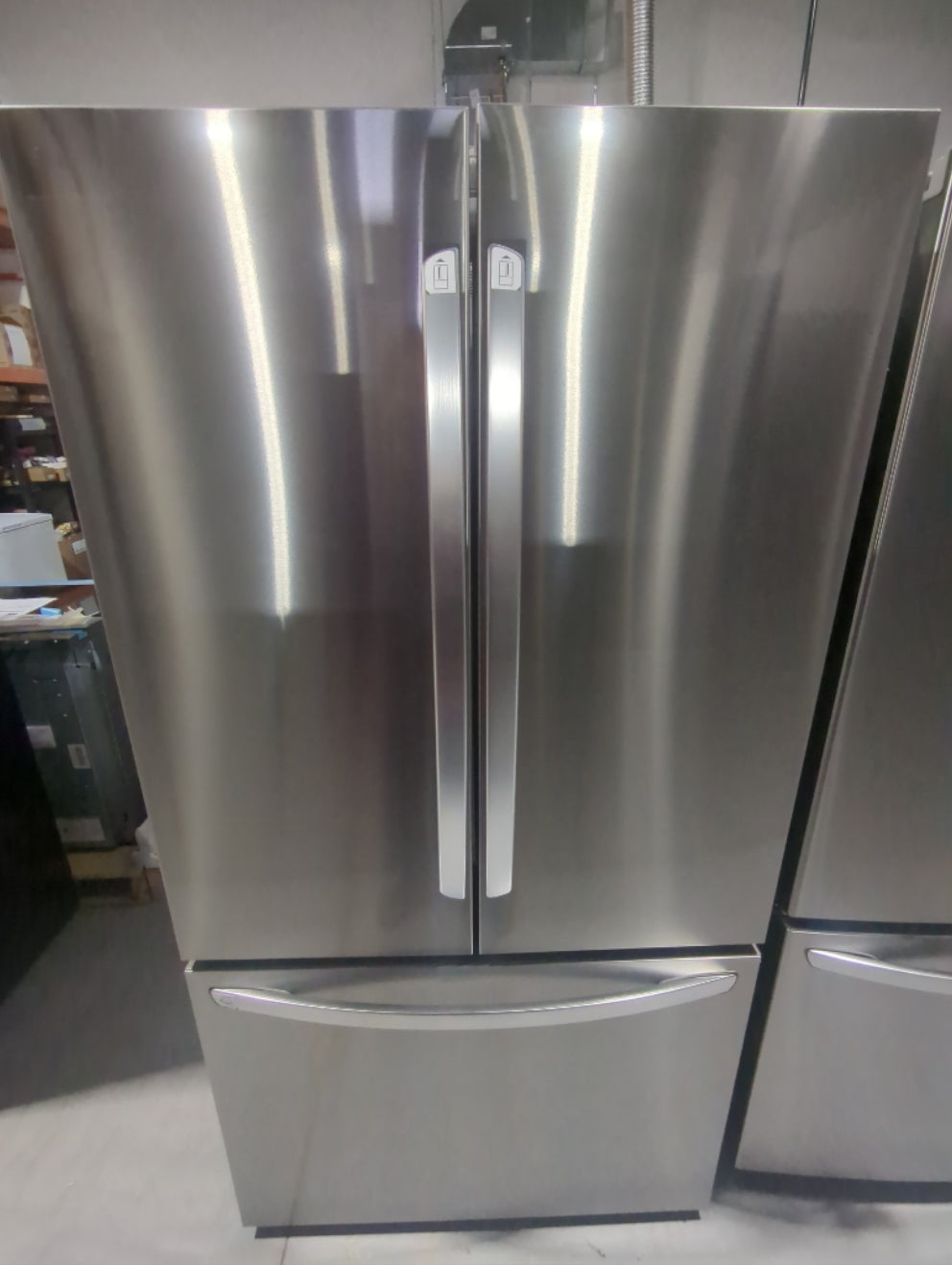 LRFLS3206S - REFRIGERATORS - LG - French 3-Door - Stainless Steel - Open Box - BonPrix Électroménagers