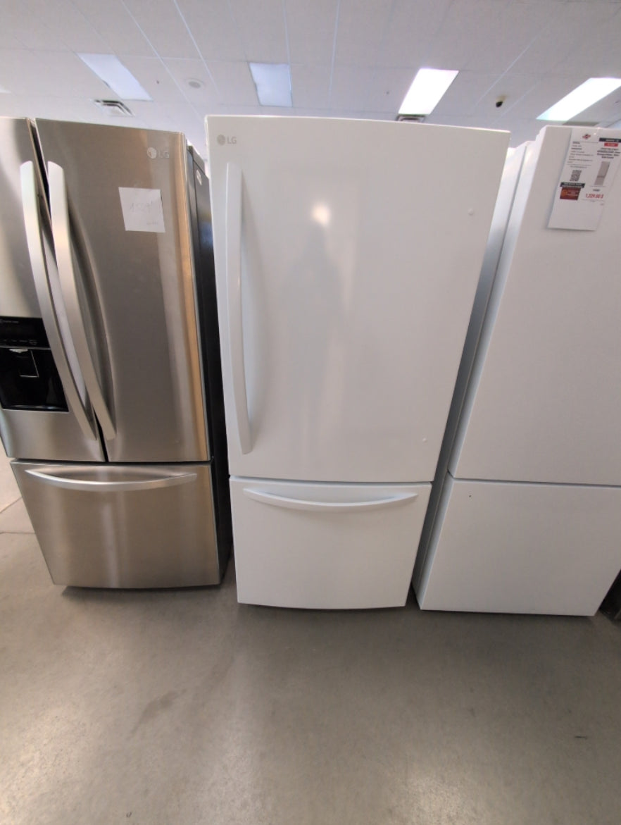 LRDNS2200W - REFRIGERATORS - LG - Bottom Freezer - White - Open Box - BonPrix Électroménagers