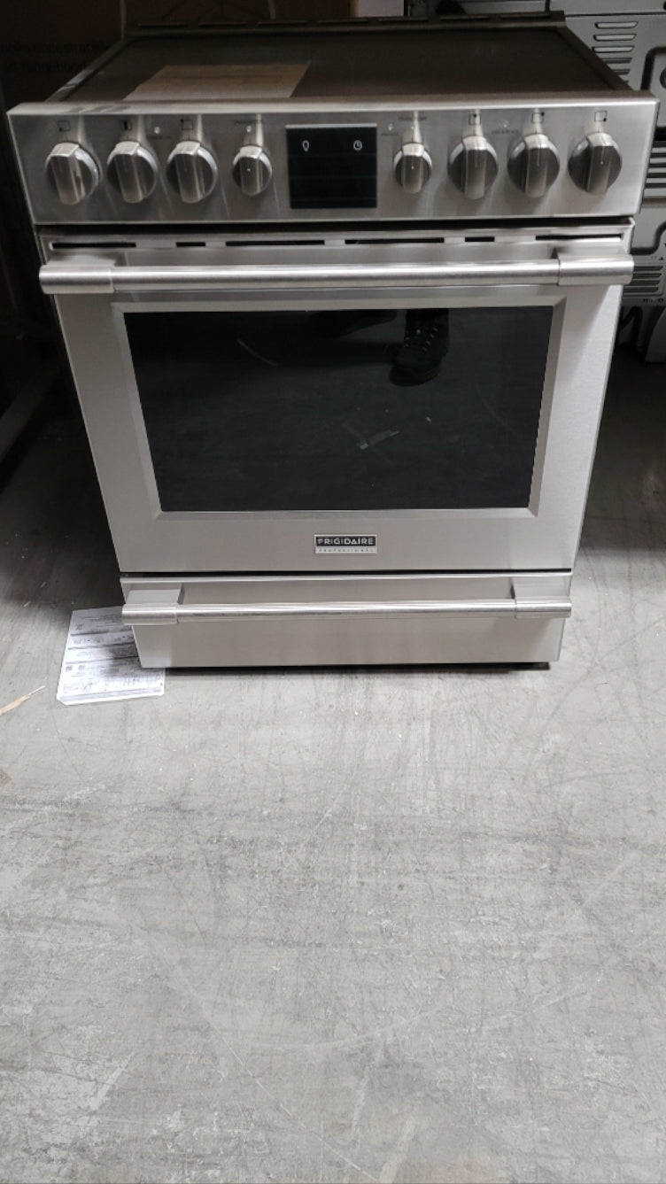 PCFE307CAF - RANGES - Frigidaire Professional - Electric - Stainless Steel - Open Box - BonPrix Électroménagers