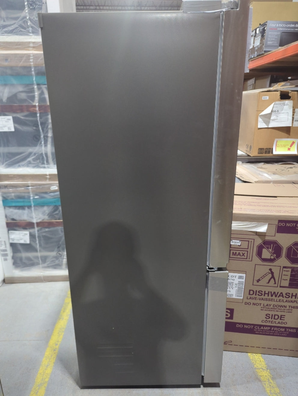 LF21G6201S - REFRIGERATORS - LG - French 3-Door - Stainless Steel - Open Box