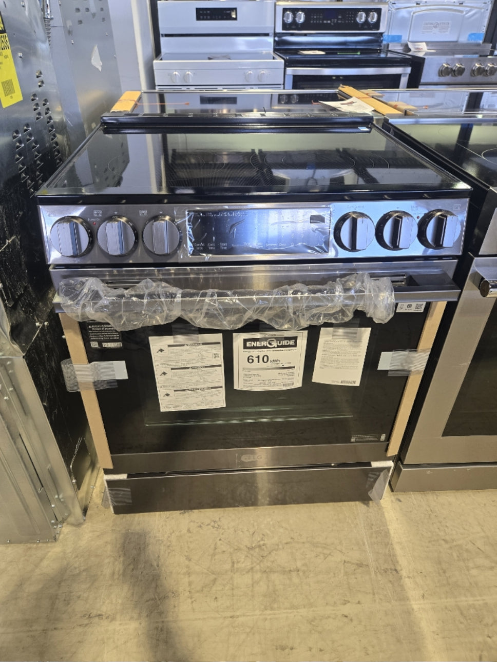 LSEL6335ZE - RANGES - LG - Electric - Black Stainless - Open Box