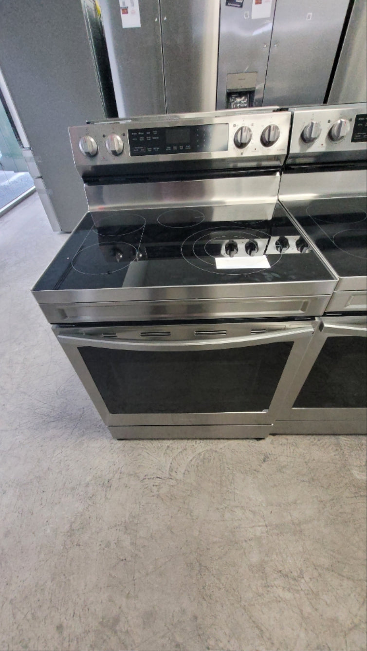 NE63A6711SS - RANGES - Samsung - Electric - Stainless Steel - Open Box - BonPrix Électroménagers