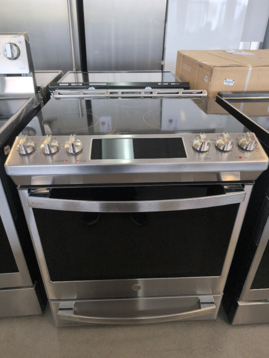 PCS940YMFS - RANGES - GE Profile - Electric - Stainless Steel - Open Box - BonPrix Électroménagers