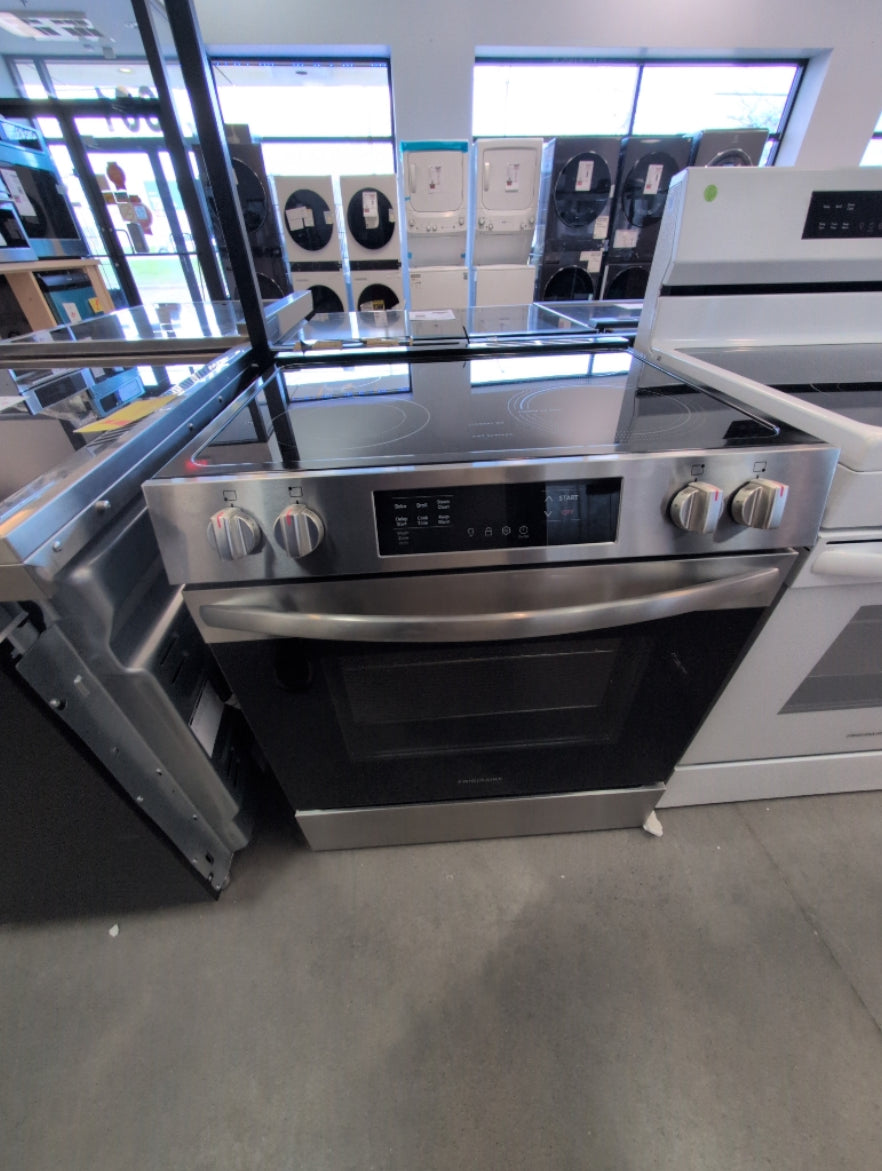FCFE306CAS - RANGES - Frigidaire - Electric - Stainless Steel - Open Box - BonPrix Électroménagers