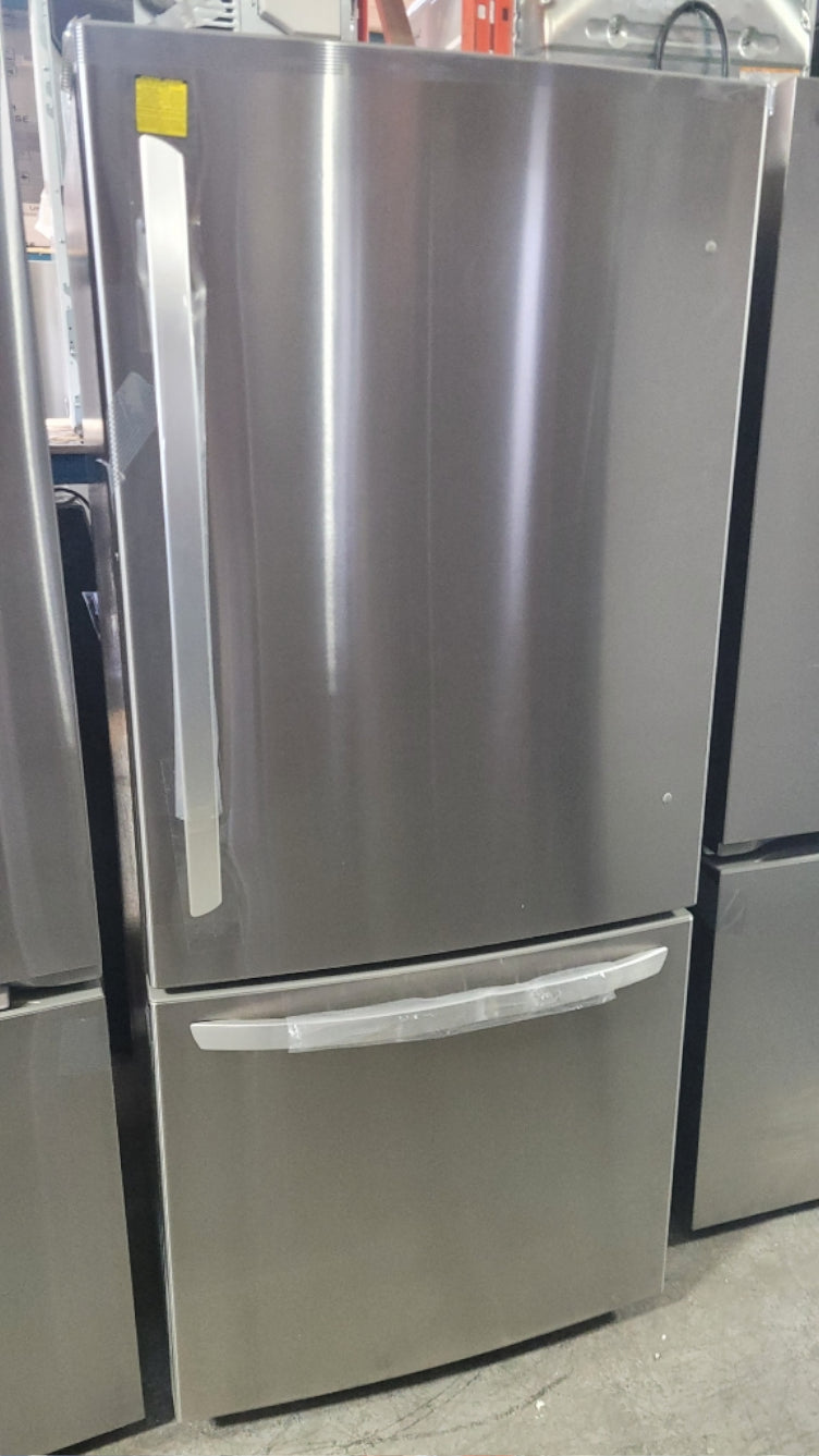 LRDNS2200S - REFRIGERATORS - LG - Bottom Freezer - Stainless Steel - Open Box
