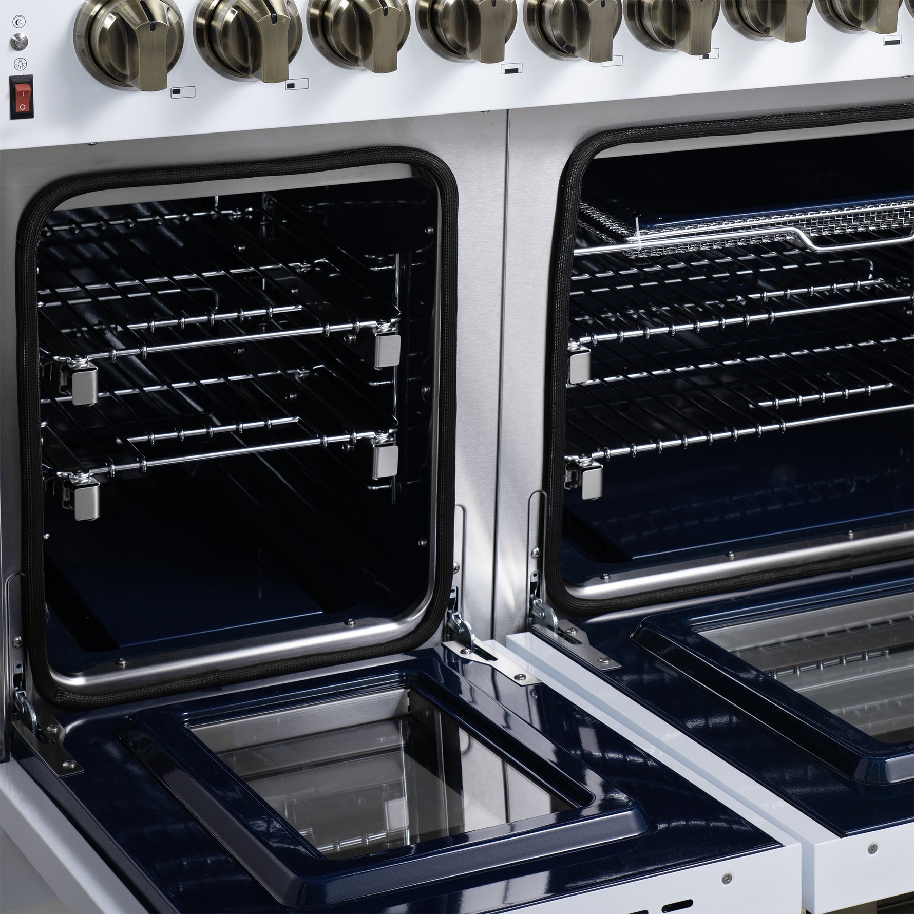 Forno Massimo 48 Inch Freestanding Dual Fuel Range in White with Antique Brass Accessories, 8 Burners, 6.58 cu. ft. Convection Oven - BonPrix Électroménagers