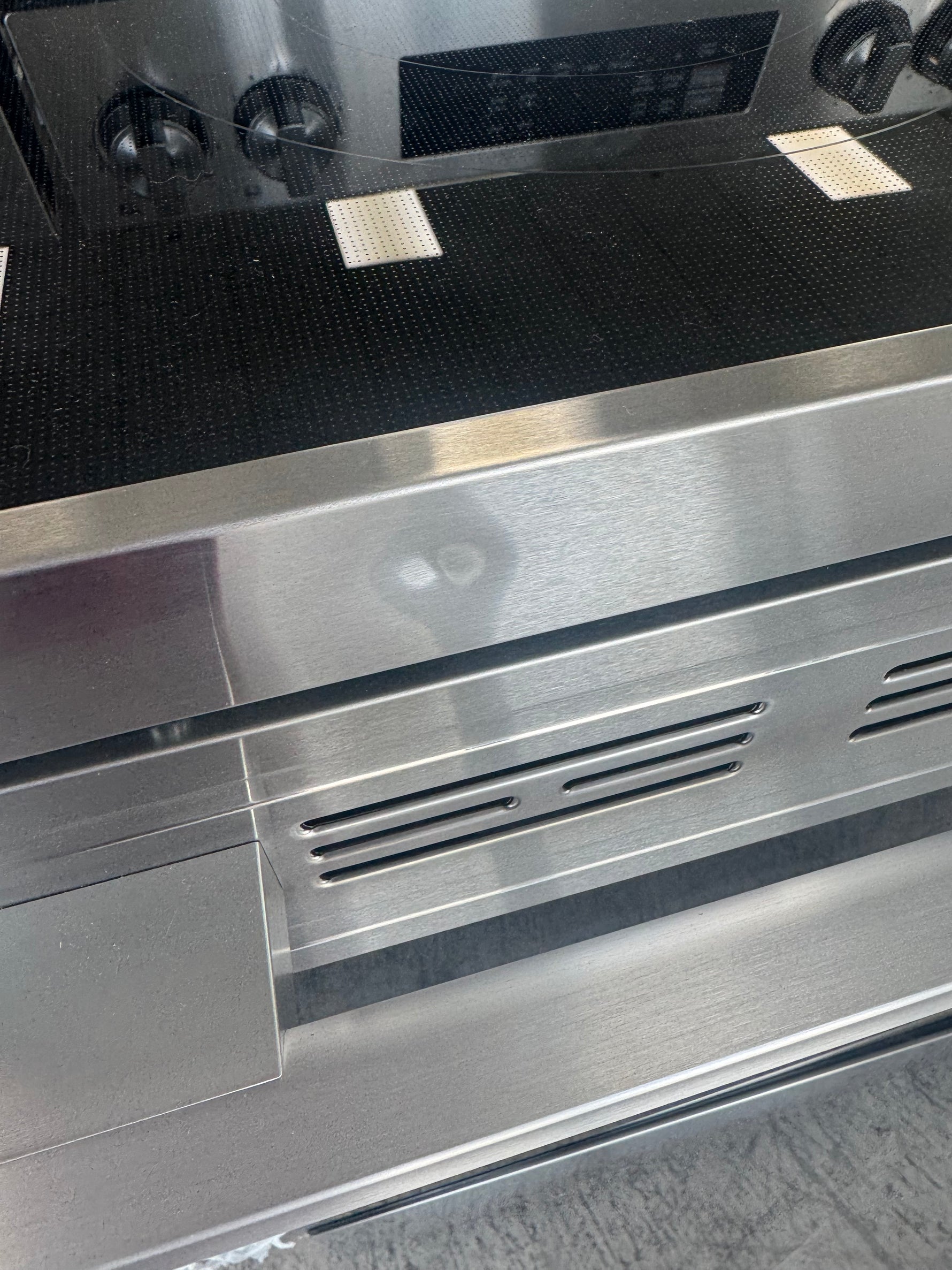 LREN6323YE - RANGES - LG - Electric - Stainless Steel - Open Box - BonPrix Électroménagers