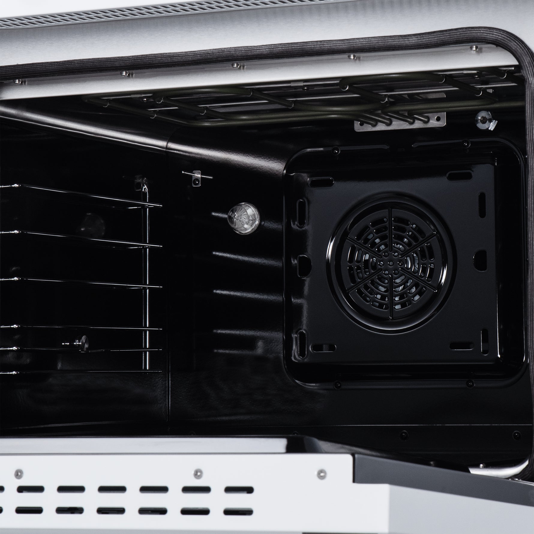 Torino 30 Inch Induction Range, 8,800W cooktop, 4.32 cf. True Convection Oven, Air Fry, Air Sous Vide, Smudge Resistant, White