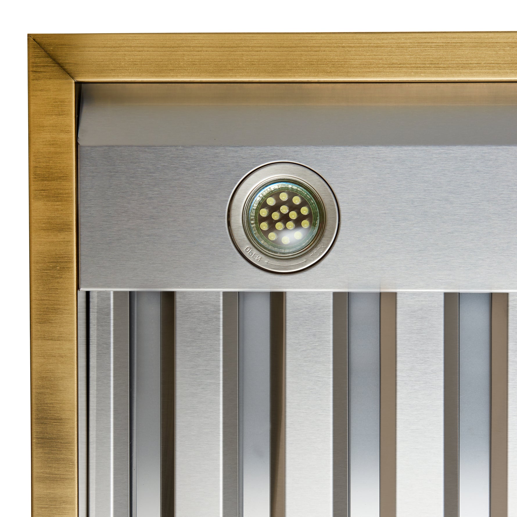 Forno Vittorio 48-Inch Wall Mount Range Hood, Black with Antique Brass Trim, 600 CFM Airflow, Dishwasher-Safe Baffle Filters, Remote Control, 3-Speed Fan, Bright LED Lighting. - BonPrix Électroménagers