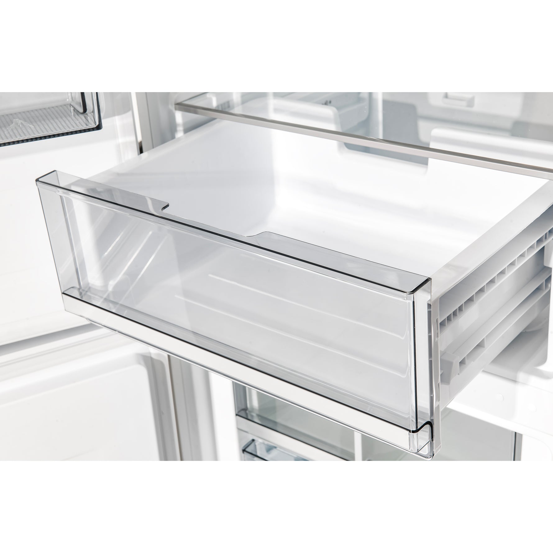 Custodia 48" Bottom Freezer combo, 20.6 cf., Ice Maker, Total No frost, White, Antique Brass handles