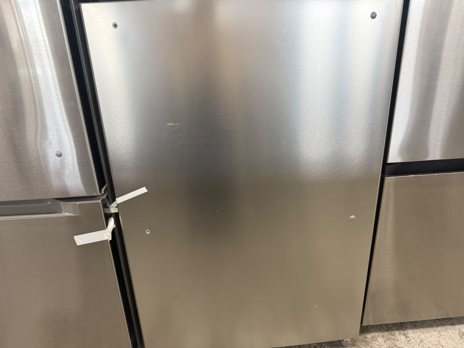 MRT18B2ASL - RÉFRIGÉRATEURS - Midea - Congélateur supérieur - Acier inoxydable - Boîte Ouverte