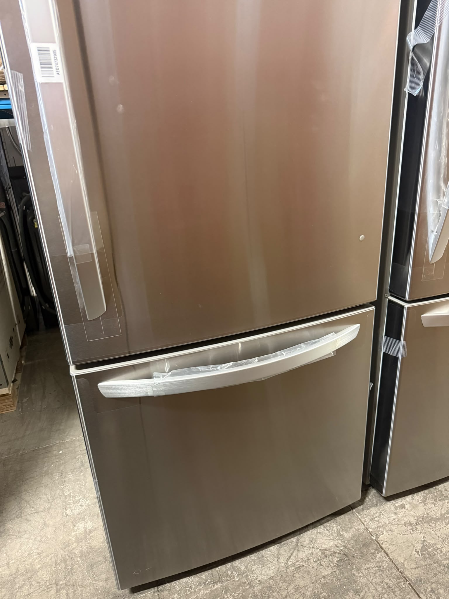 LRDNS2200S - RÉFRIGÉRATEURS - LG - Congélateur inférieur - Acier inoxydable - Boîte Ouverte