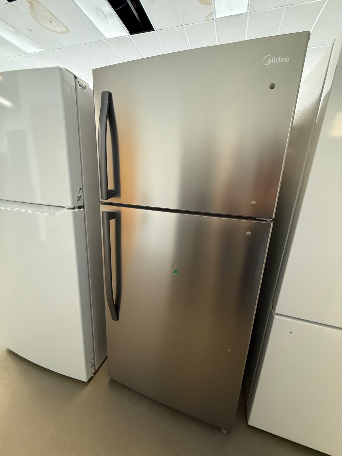 MRT18B2ASL - RÉFRIGÉRATEURS - Midea - Congélateur supérieur - Acier inoxydable - Boîte Ouverte