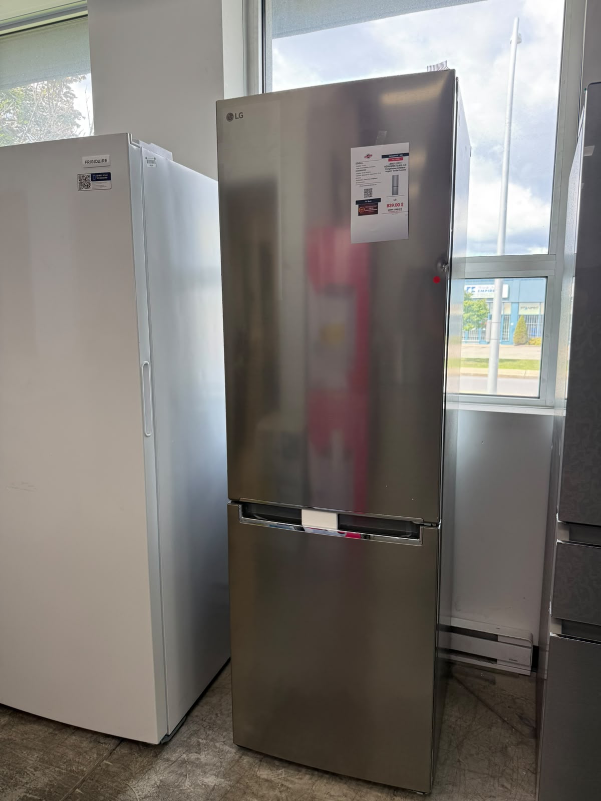 LBNC12231V - RÉFRIGÉRATEURS - LG - Congélateur inférieur - Argent - Boîte Ouverte