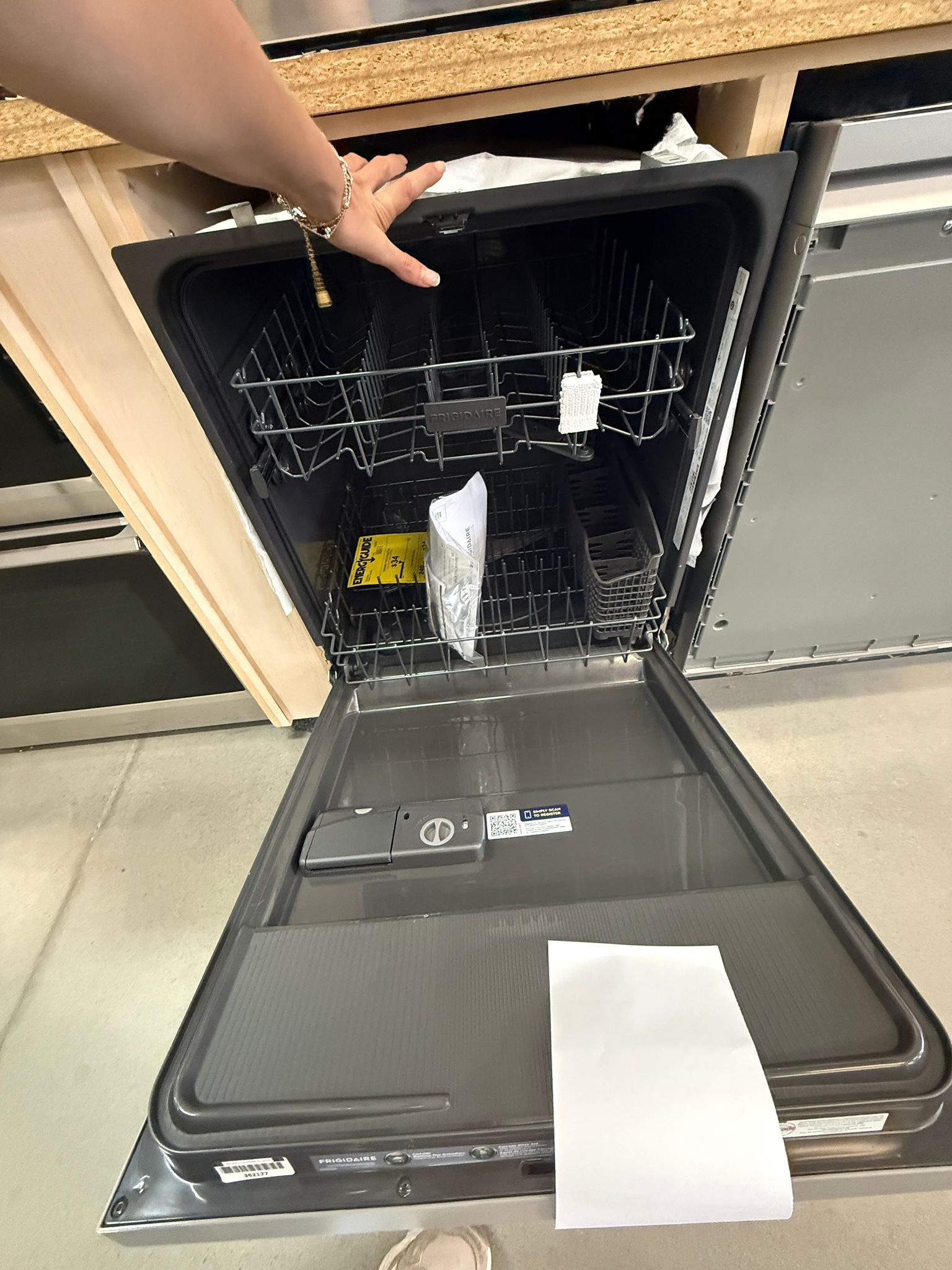 FDPC4314AS - DISHWASHERS - Frigidaire - Front Controls - Stainless Steel - Open Box