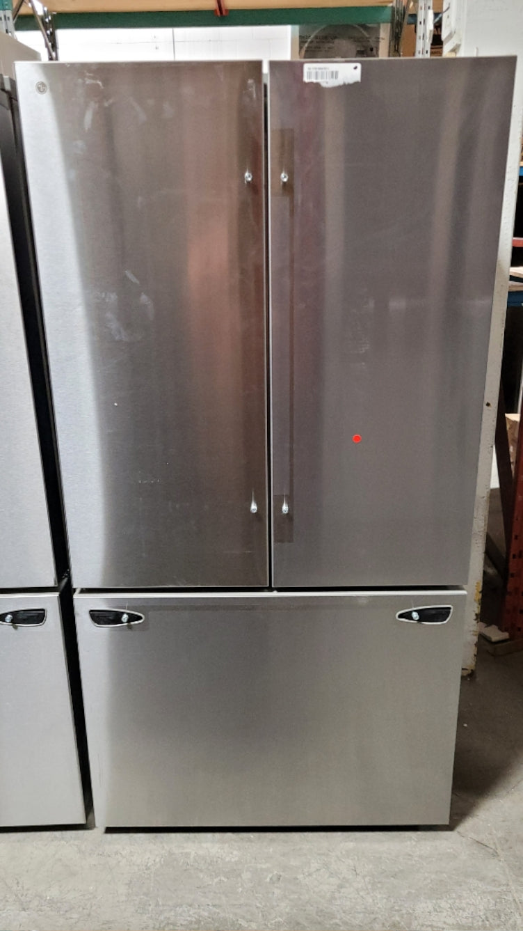 LRFLS3206S - REFRIGERATORS - LG - French 3-Door - Stainless Steel - Open Box
