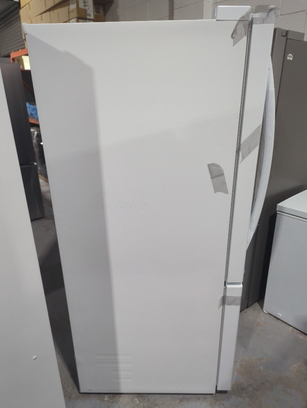 LRDNS2200W - REFRIGERATORS - LG - Bottom Freezer - White - Open Box - BonPrix Électroménagers