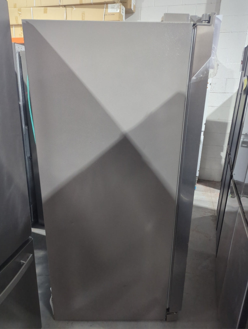 FRSS2323AS - REFRIGERATORS - Frigidaire - Side by Side - Stainless Steel - Open Box