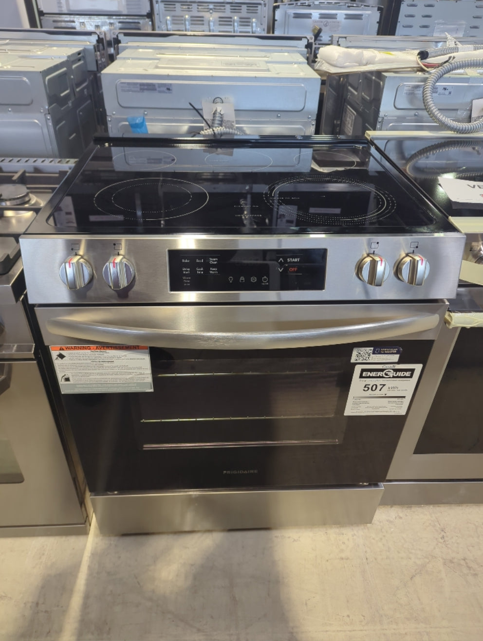 FCFE306CAS - RANGES - Frigidaire - Electric - Stainless Steel - Open Box - BonPrix Électroménagers