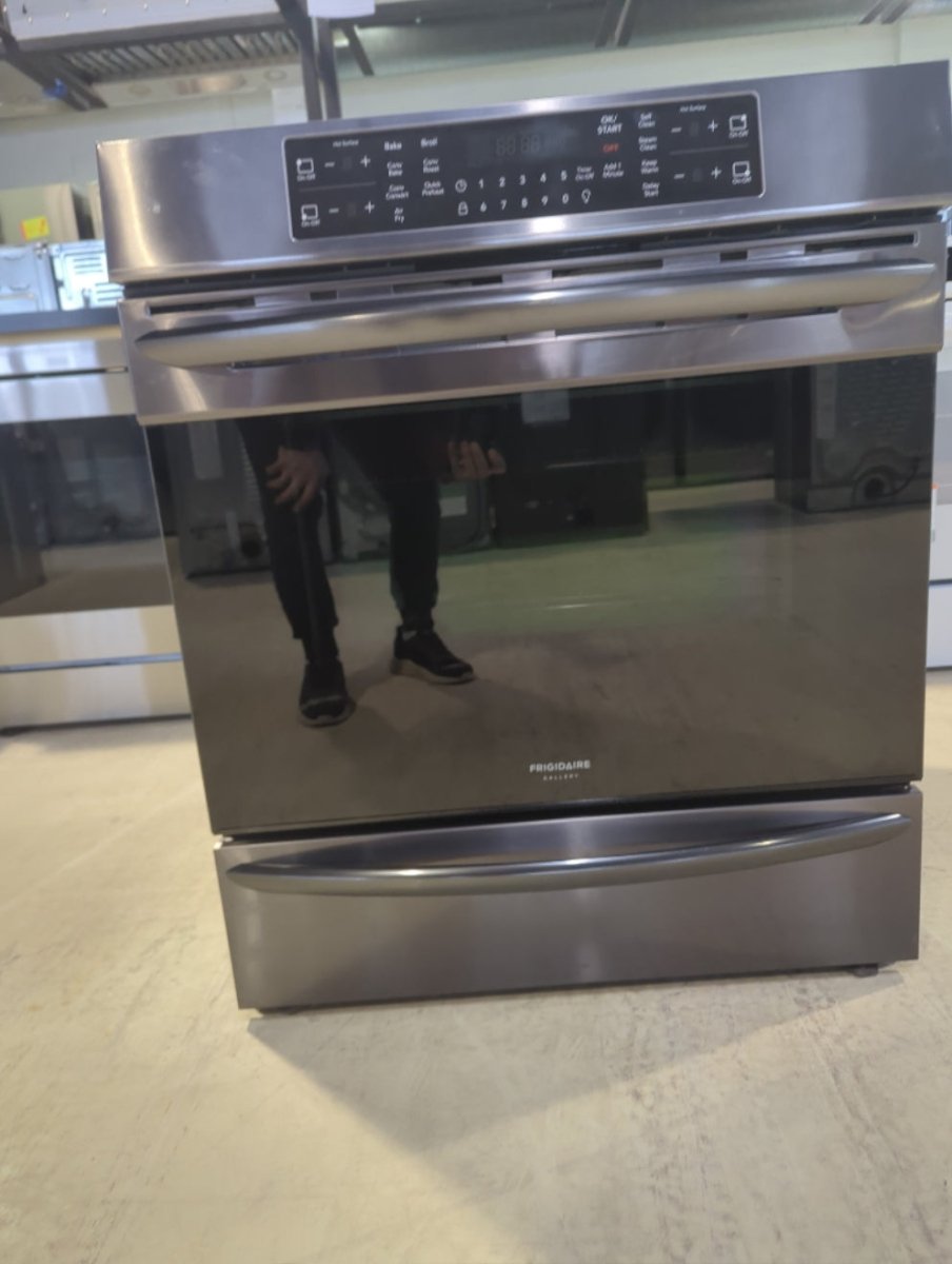 CGIH3047VD - RANGES - Frigidaire Gallery - Electric - Black Stainless - Open Box - BonPrix Électroménagers