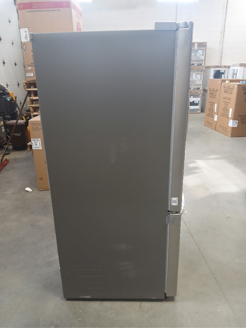 LRFNS2200S - REFRIGERATORS - LG - French 3-Door - Stainless Steel - Open Box - BonPrix Électroménagers