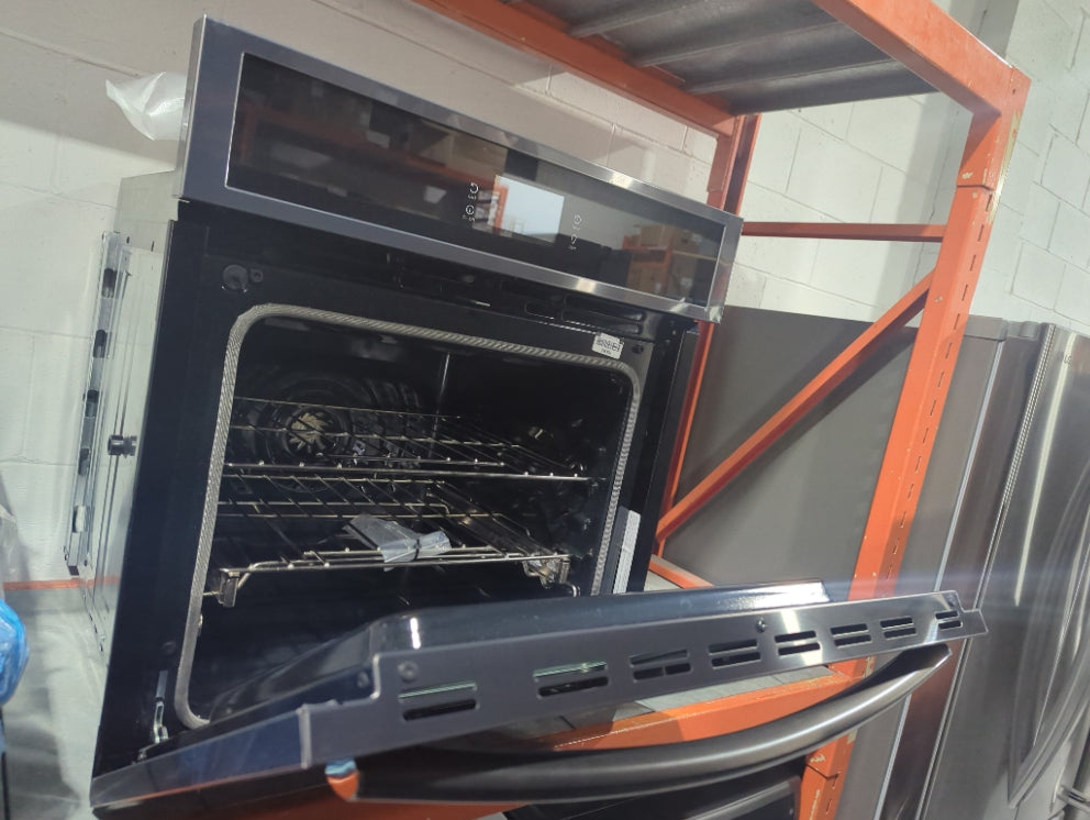 GCWS2767AD - WALL OVENS - Frigidaire Gallery - Single Oven - Black Stainless - Open Box - BonPrix Électroménagers