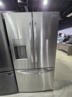 FRFC2323AS - RÉFRIGÉRATEURS - Frigidaire - Trois portes avec porte à deux battants - Acier inoxydable - Boîte Ouverte