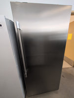FPRU19F8WF - RÉFRIGÉRATEURS - Frigidaire Professional - Tout réfrigérateur - Acier inoxydable - Boîte Ouverte