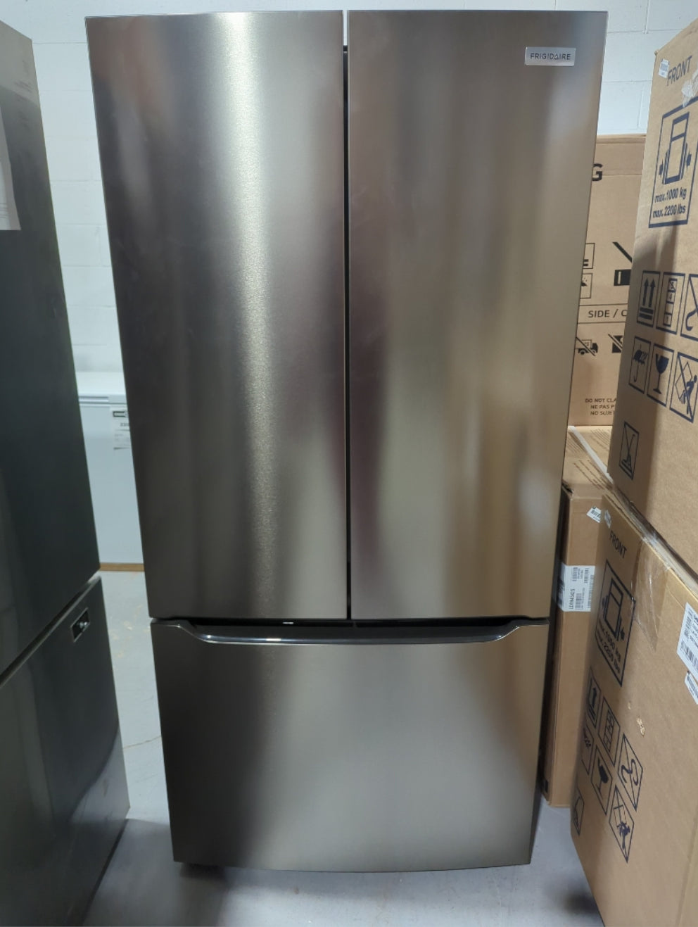 FRFG2033AV - REFRIGERATORS - Frigidaire - French 3-Door - Stainless Steel - Open Box - BonPrix Électroménagers