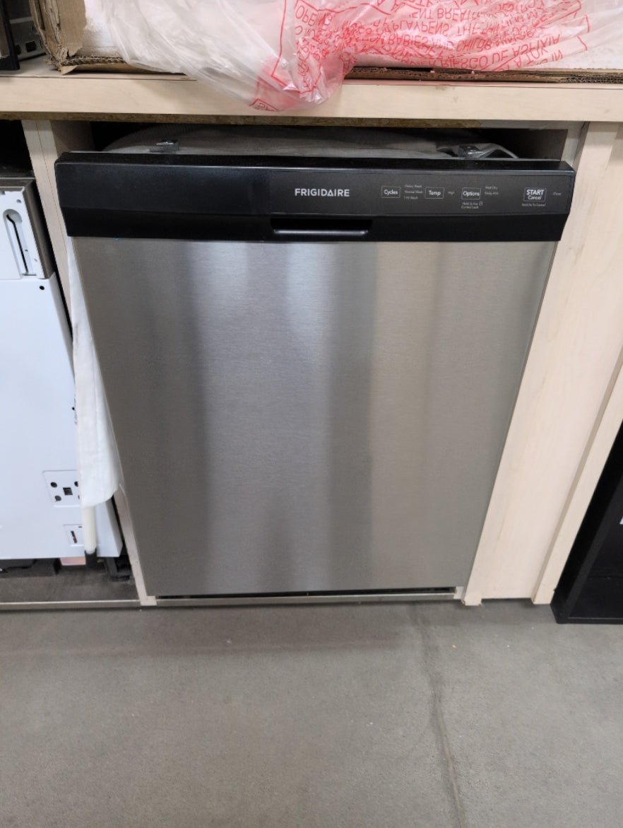 FFCD2413US - DISHWASHERS - Frigidaire - Front Controls - Stainless Steel - Open Box - BonPrix Électroménagers