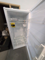 FFUV2126AW - FREEZERS - Frigidaire - White - Open Box - BonPrix Électroménagers
