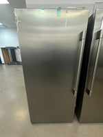 FPFU19F8WF - FREEZERS - Frigidaire Professional - Stainless steel - Open Box - BonPrix Électroménagers