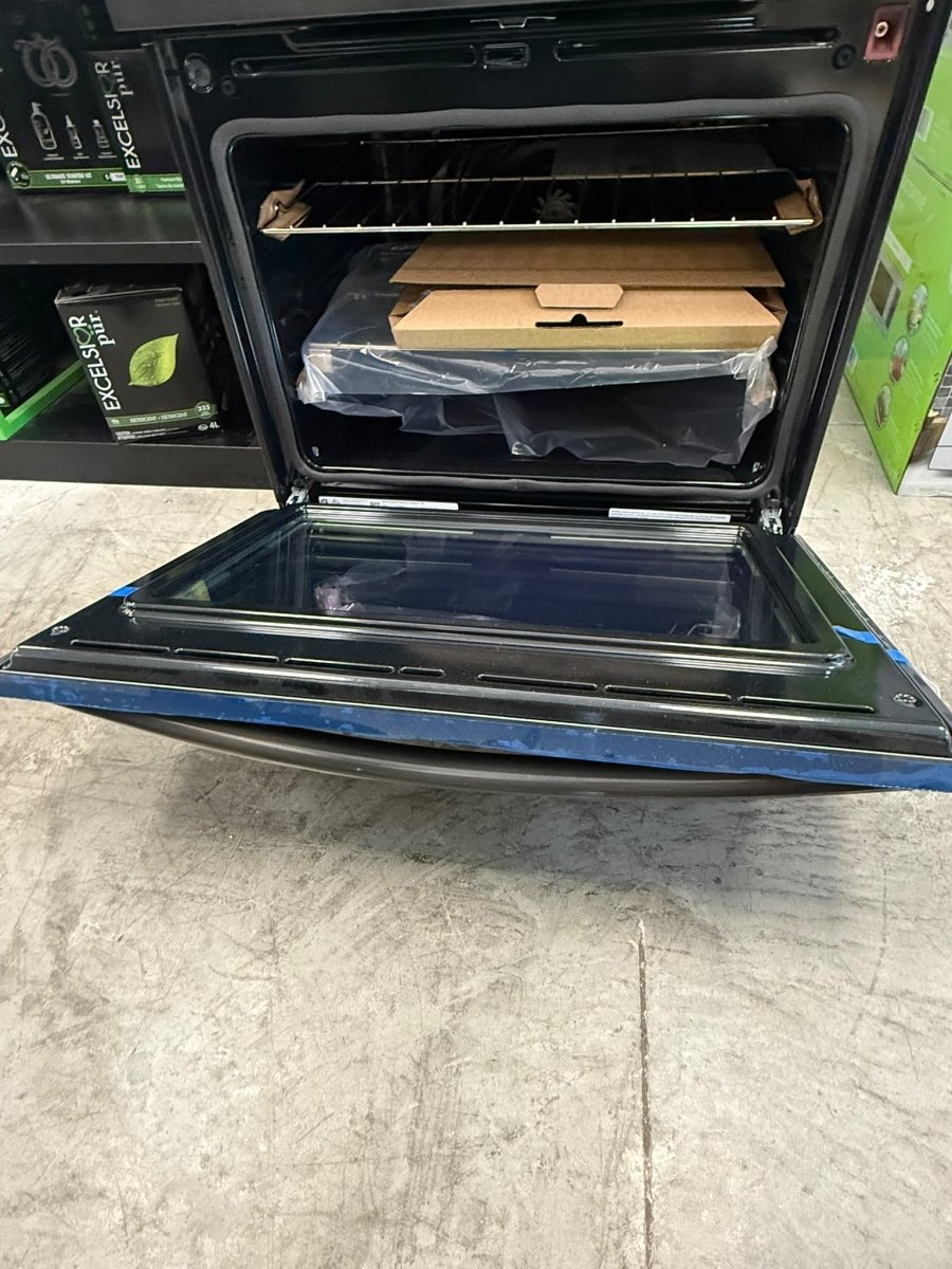 GCWM3067AD - WALL OVENS - Frigidaire Gallery - Combination Oven - Black Stainless - Open Box - BonPrix Électroménagers